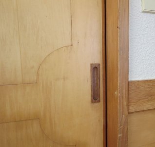 物置の引戸にカギを取付 宜野湾市