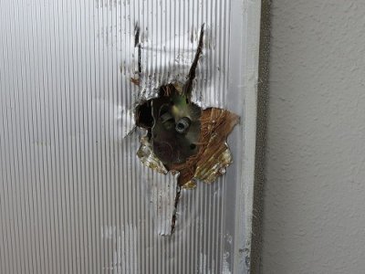 お客様が自分でノブを壊して開けたドアを修復してドア取付 中城村
