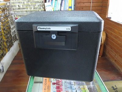 Sentry Safe 1170　小型金庫　鍵なくした　紛失鍵作製　店舗持込