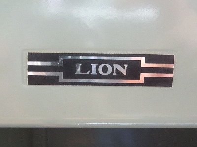 ライオン　LION　ロゴ