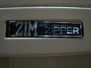 ZIM　ZIPPER