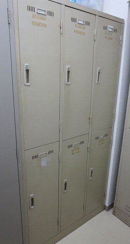 ロッカー　外観　メーカー不明