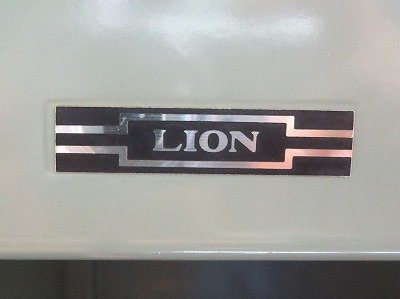 ライオン　LION　ロゴ